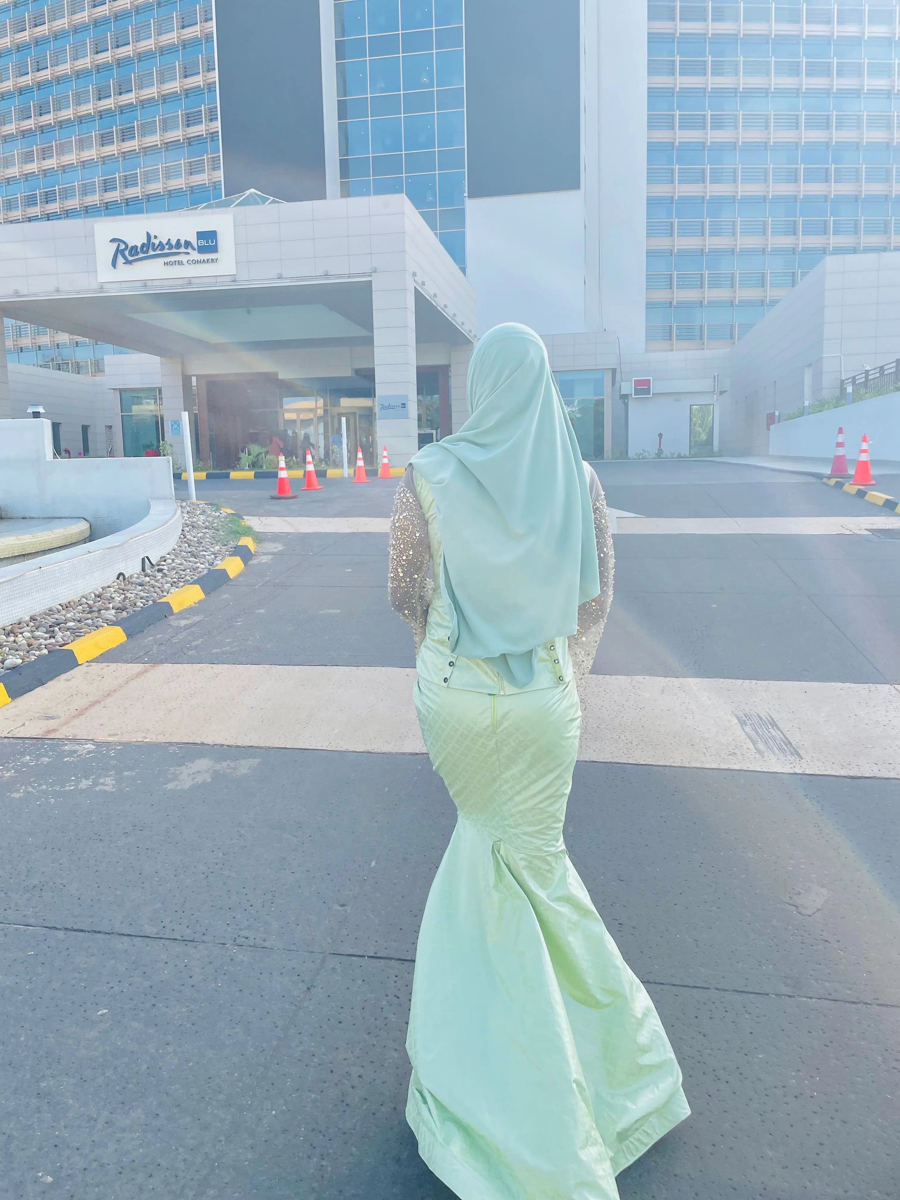 Ensemble Bazin Femme Élégant - Perles et Paillettes MaisonBarry