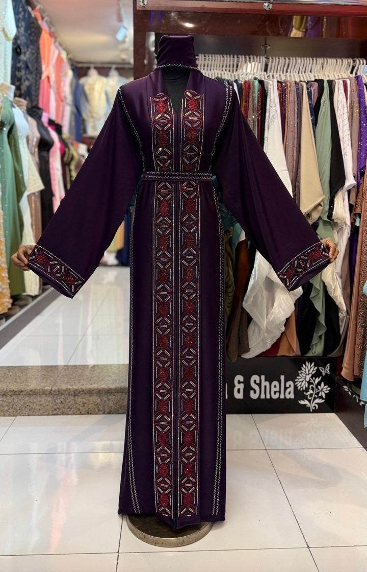 Abaya Prune Brodée Argent et Bordeaux MaisonBarry